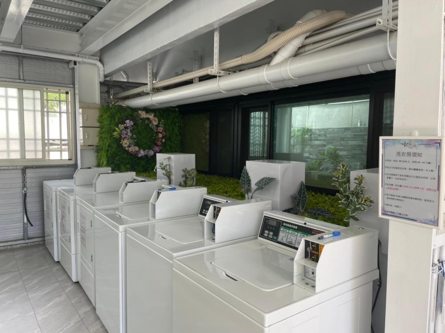 Weifeng Boutique Business Hotel - Zhanqian Branch Pingtung Exterior photo